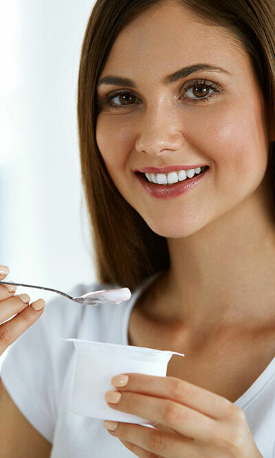 3 ways probiotic yogurt helps promote gut health